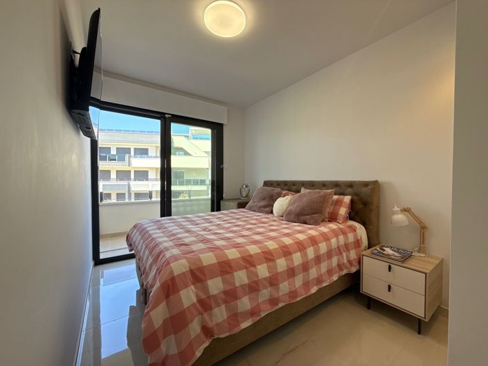 Image No.18-3 Bed Apartment for sale