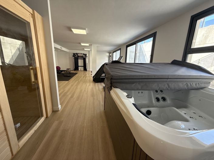 Image No.22-3 Bed Apartment for sale