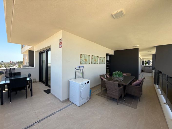 Image No.28-3 Bed Apartment for sale