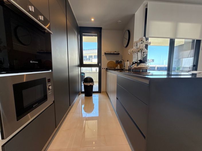 Image No.7-3 Bed Apartment for sale