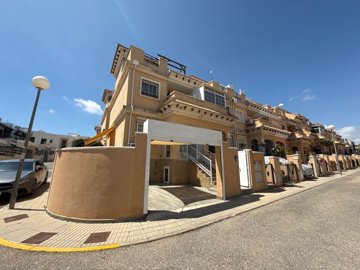 3 Bed Townhouse for sale