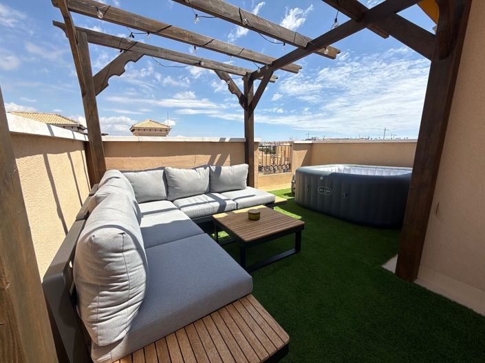 Image No.15-3 Bed Townhouse for sale