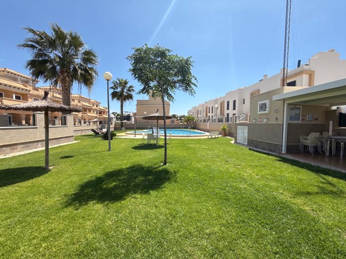 Image No.22-3 Bed Townhouse for sale