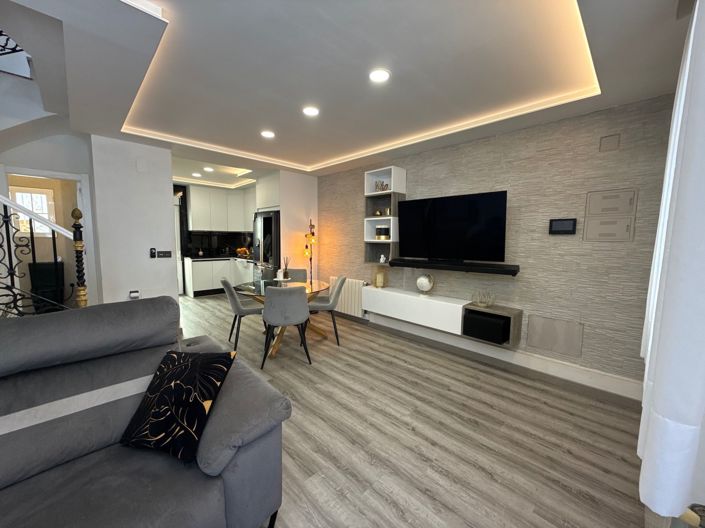 Image No.3-3 Bed Townhouse for sale