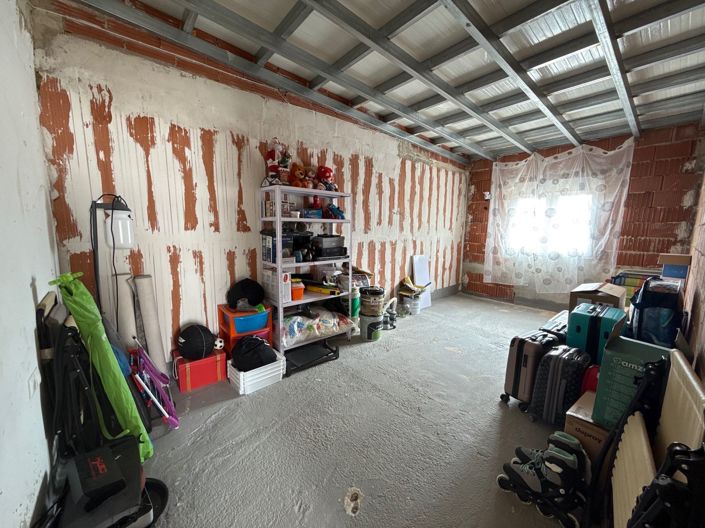 Image No.20-3 Bed Townhouse for sale