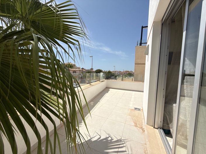 Image No.10-3 Bed Villa for sale