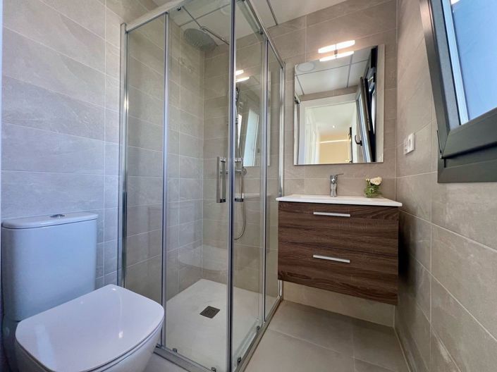 Image No.10-3 Bed Villa for sale