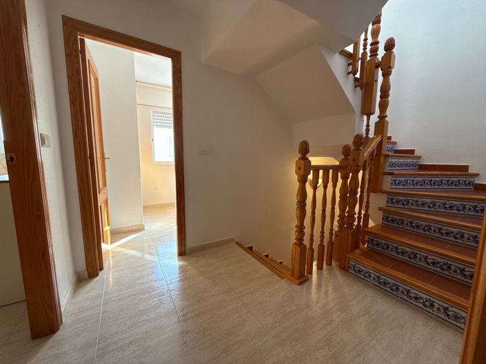 Image No.10-4 Bed Townhouse for sale