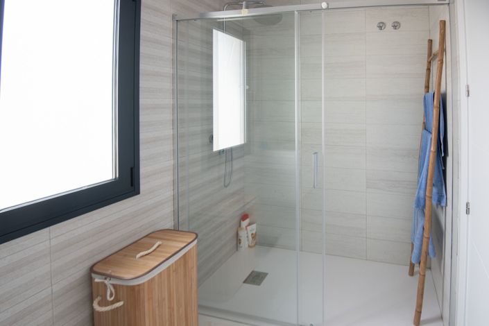 Image No.9-3 Bed Villa for sale