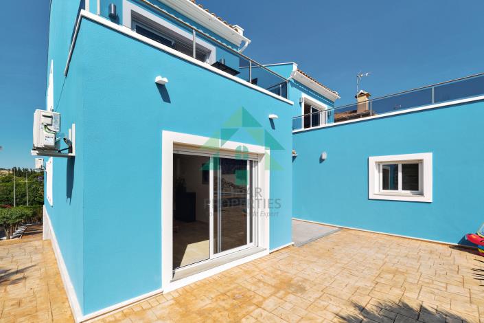 Image No.47-6 Bed Villa / Detached for sale