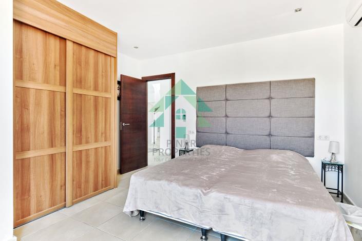 Image No.20-6 Bed Villa / Detached for sale