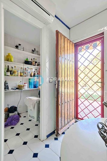 Image No.17-4 Bed Villa for sale