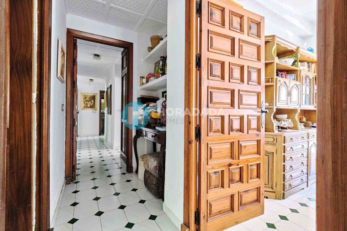 Image No.18-4 Bed Villa for sale