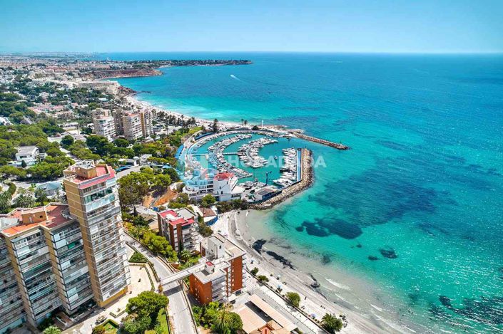 Image No.38-4 Bed Villa for sale