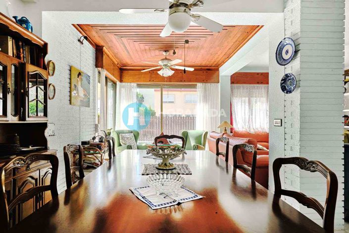 Image No.4-4 Bed Villa for sale