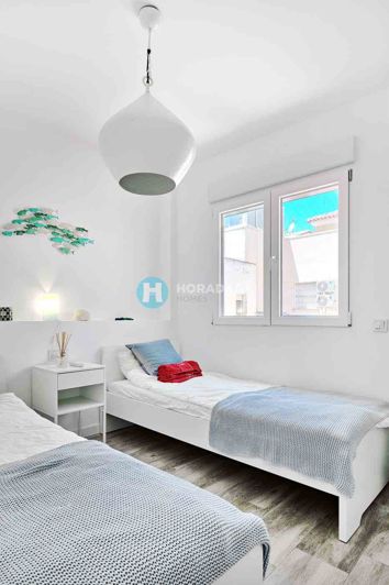 Image No.14-2 Bed Townhouse for sale