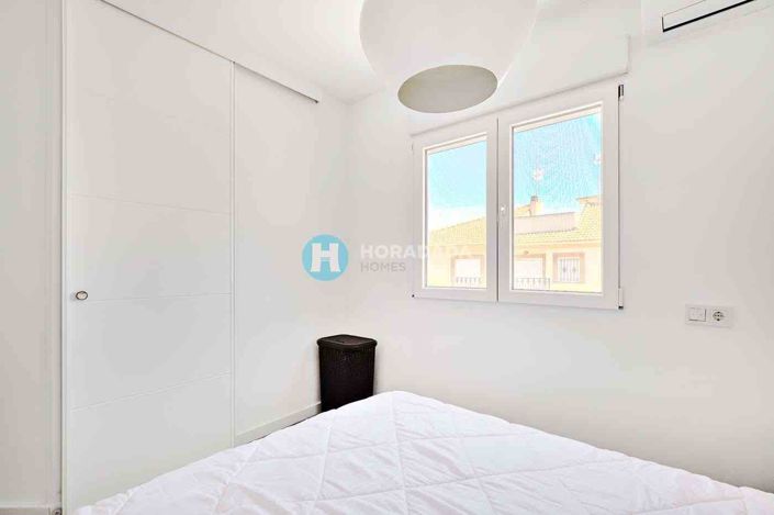 Image No.21-2 Bed Townhouse for sale