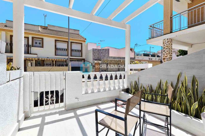 Image No.27-2 Bed Townhouse for sale