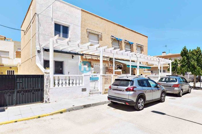 Image No.28-2 Bed Townhouse for sale