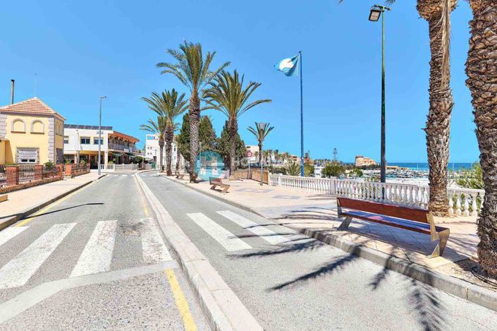 Image No.32-2 Bed Townhouse for sale