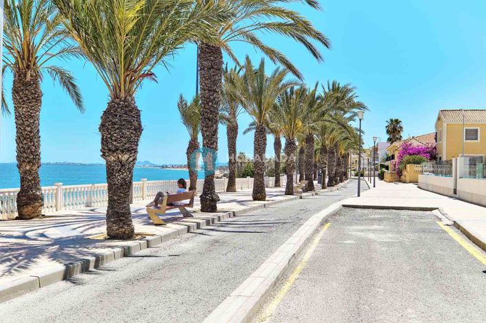 Image No.33-2 Bed Townhouse for sale