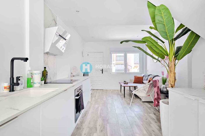 Image No.4-2 Bed Townhouse for sale