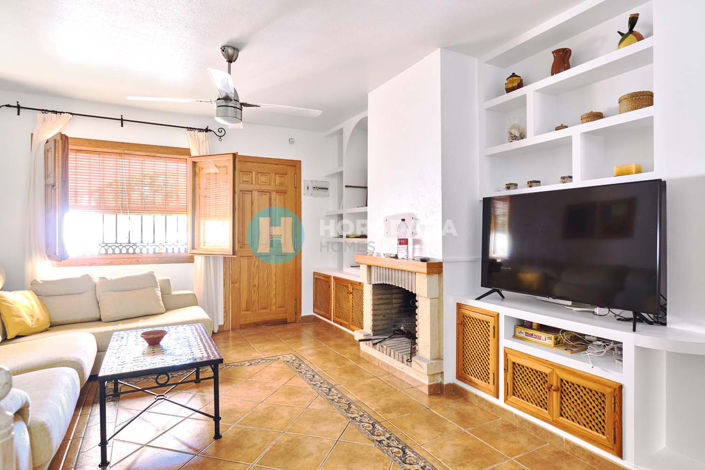 Image No.10-4 Bed Semi-Detached for sale