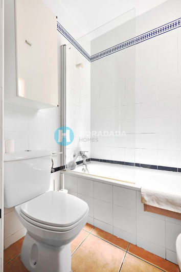 Image No.30-4 Bed Semi-Detached for sale