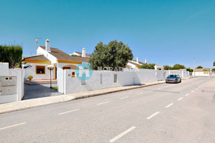 Image No.5-4 Bed Semi-Detached for sale