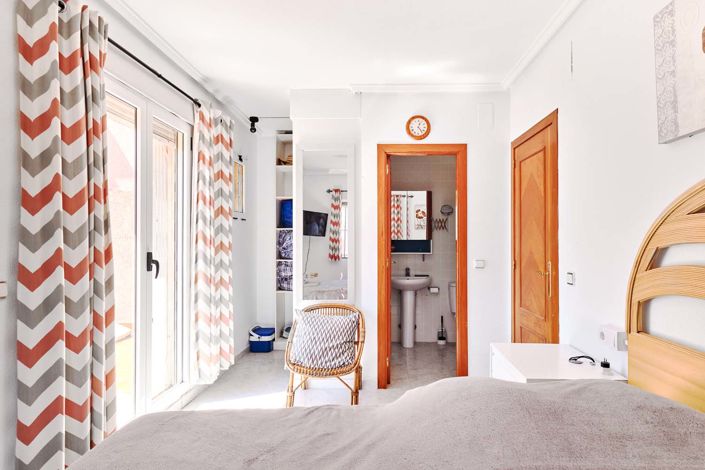 Image No.19-2 Bed Villa for sale