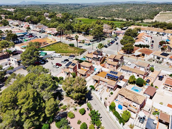 Image No.49-2 Bed Villa for sale