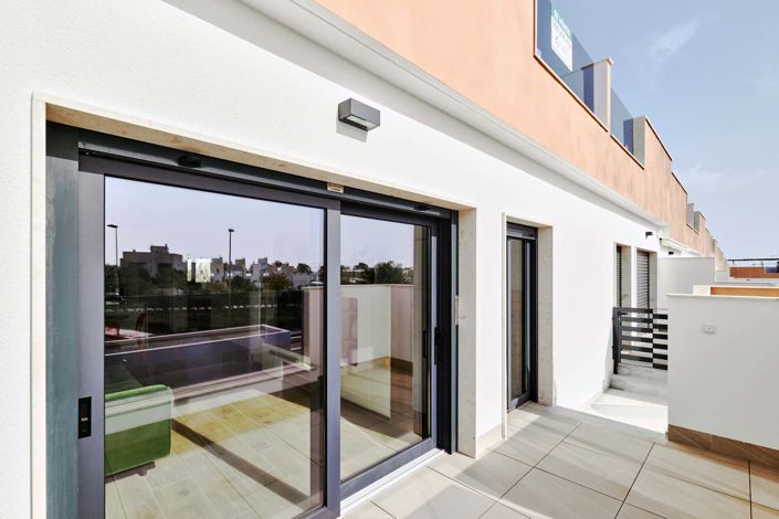 Image No.36-3 Bed Apartment for sale