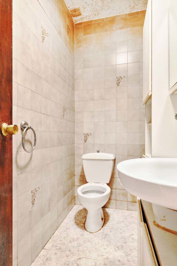 Image No.16-3 Bed Townhouse for sale