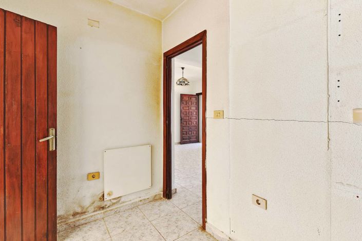 Image No.22-3 Bed Townhouse for sale