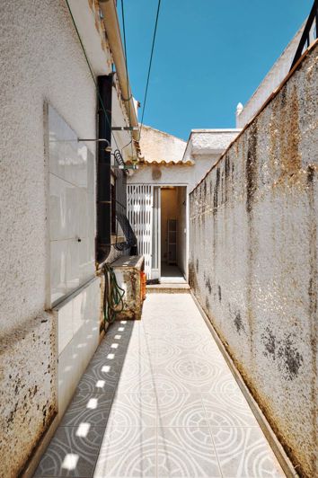 Image No.27-3 Bed Townhouse for sale