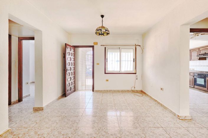 Image No.4-3 Bed Townhouse for sale