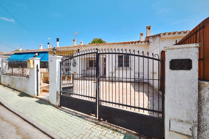 Image No.33-3 Bed Townhouse for sale