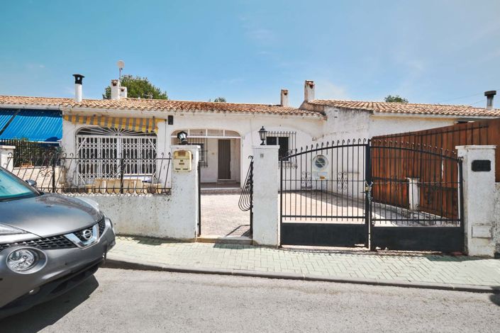 Image No.34-3 Bed Townhouse for sale