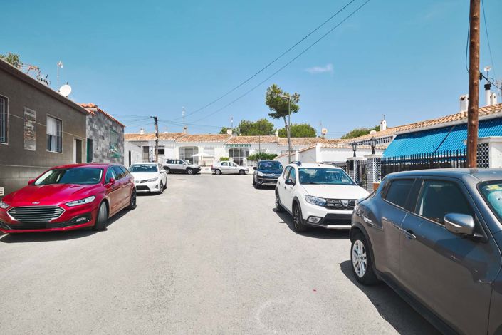 Image No.36-3 Bed Townhouse for sale