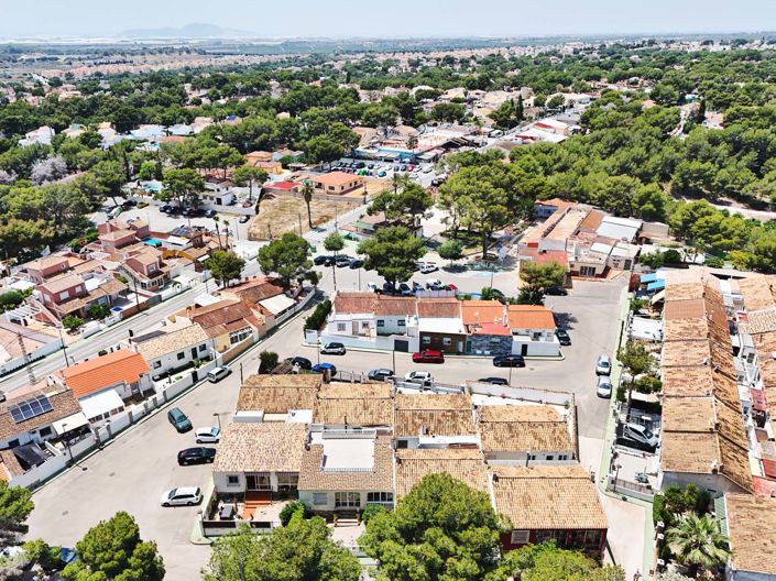 Image No.40-3 Bed Townhouse for sale