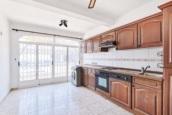 Image No.5-3 Bed Townhouse for sale