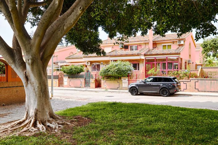 Image No.3-5 Bed Townhouse for sale