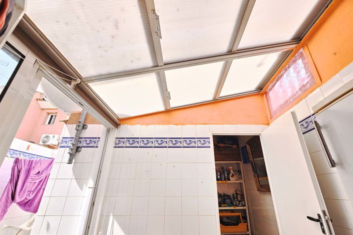 Image No.25-5 Bed Townhouse for sale