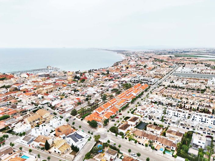 Image No.5-5 Bed Townhouse for sale