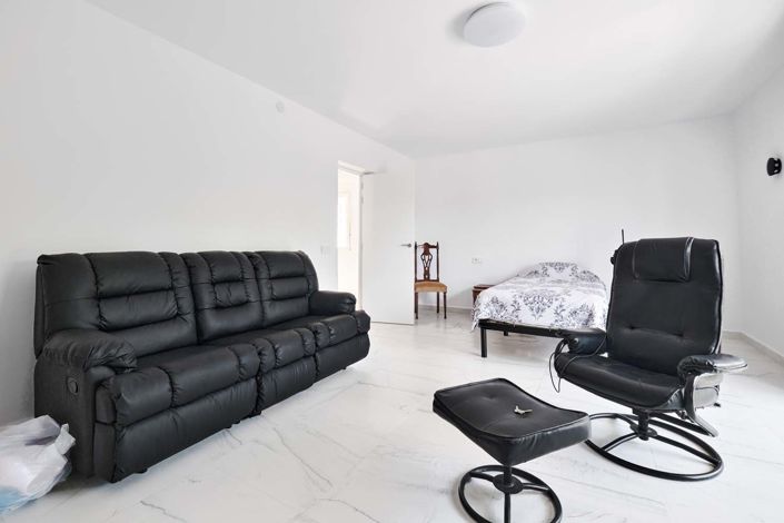 Image No.17-6 Bed Villa for sale