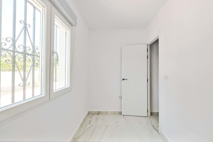 Image No.24-6 Bed Villa for sale