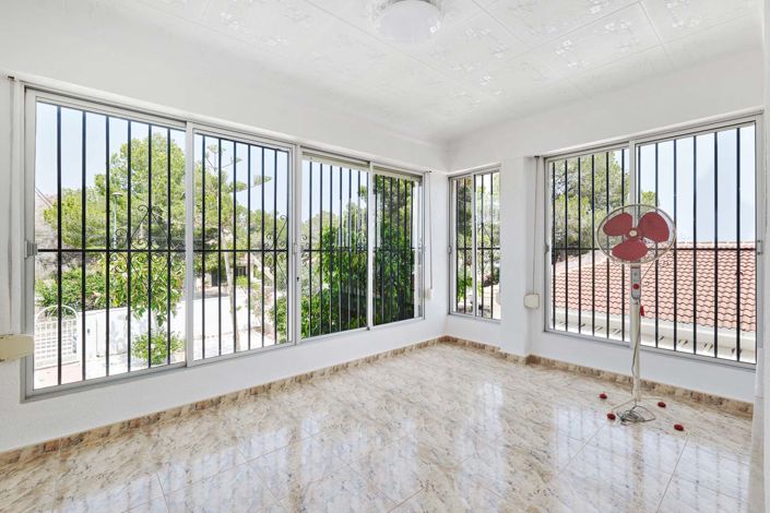 Image No.26-6 Bed Villa for sale