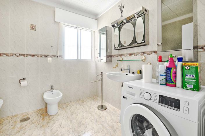 Image No.38-6 Bed Villa for sale