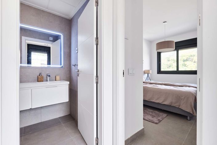 Image No.14-3 Bed Semi-Detached for sale