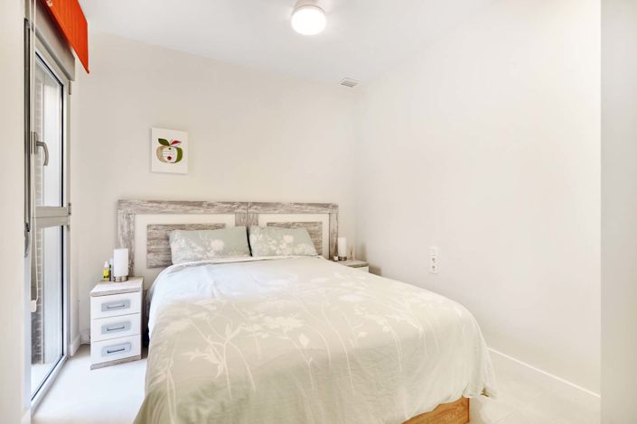 Image No.11-3 Bed Apartment for sale